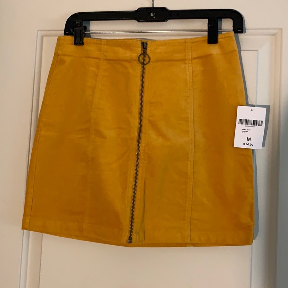 Forever 21 Velvet mini skirt